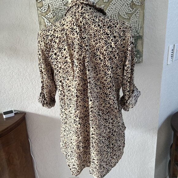 Grand & Greene Leopard Print Button-Up Long Sleeve Shirt size S - Picture 4 of 10